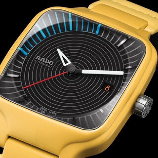 ポップなカラーと最先端素材で“近未来”を表現した新作「トゥルー スクエア×テジ・チャウハン」｜RADO