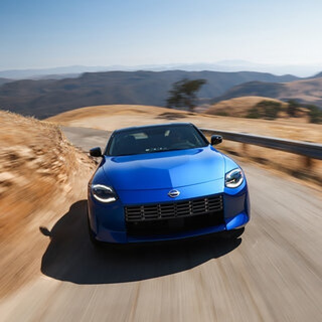 日産、新型スポーツカー「Z」を発表──歴代モデルと同様に「手が届くスポーツカー」として進化｜日産
