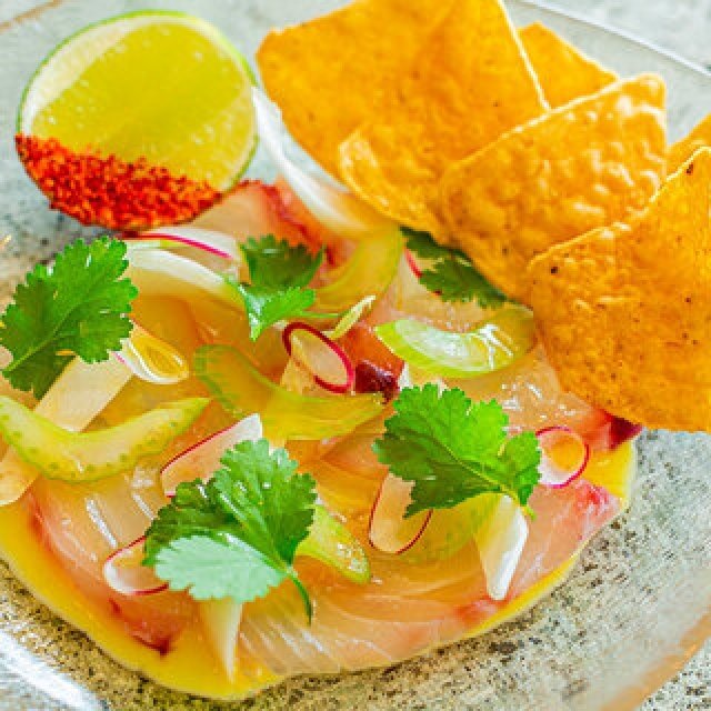 沖縄食材とラテンの融合⁉　ありそうでなかったリゾート料理に魅せられる｜TRAVEL