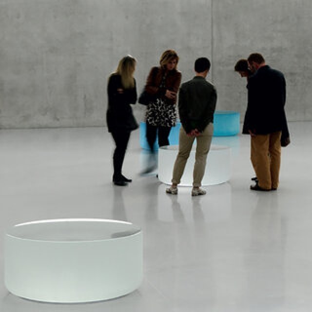 日本初、アメリカ現代芸術を代表するアーティスト ロニ・ホーンの美術館個展「自然と孤独」｜ART