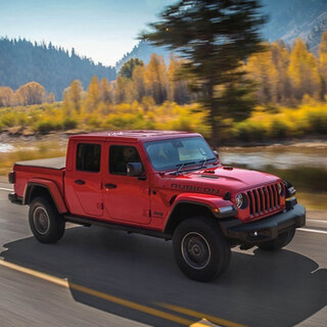 ジープのピックアップトラックがついに今冬、日本初上陸｜Jeep®