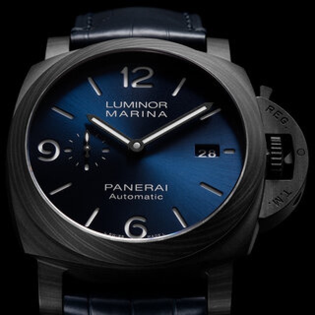 ブルーノッテ”と“カーボテック™”。色と素材の新たなマッチングによるプレシャスウオッチの新潮流｜PANERAI
