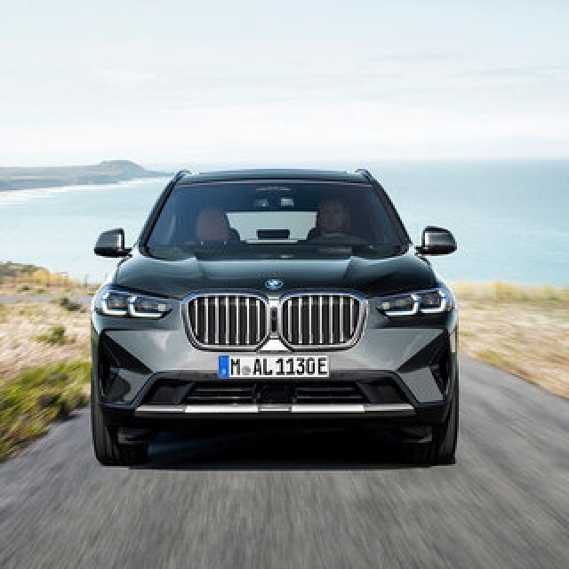 BMW、ハンズオフ機能などを追加したマイチェン版X3 、X4を発売｜BMW