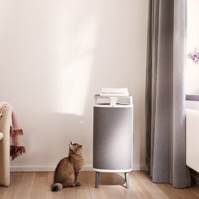 ハウスダストの除去に注力。革新的なデザインの高性能空気清浄機シリーズ｜Blueair 