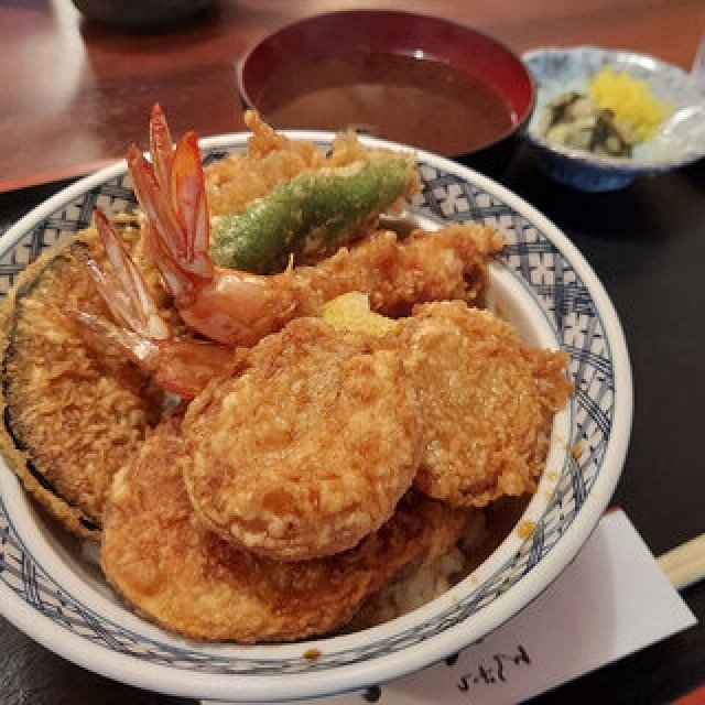 連載エッセイ｜#ijichimanのぼやき「日本のソウルフード、『天丼』」