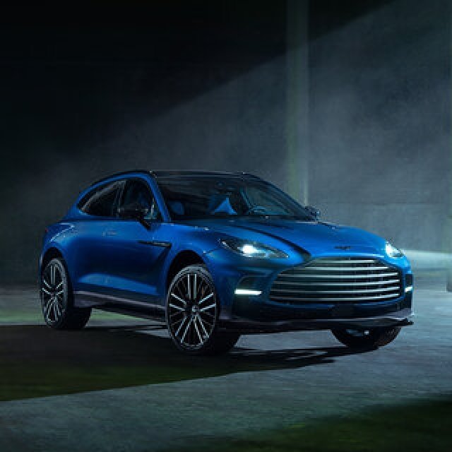 世界でもっともパワフルなラグジュアリーSUV「アストンマーティンDBX707」がデビュー｜ASTON MARTIN