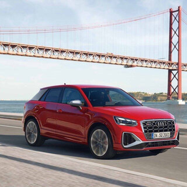 アウディ、コンパクトSUV Q2の高性能バージョンSQ2を発売｜Audi
