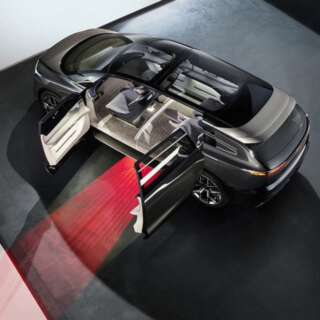 アウディが未来の大都市での活用を見据えて開発したEVコンセプトモデルとは？｜Audi