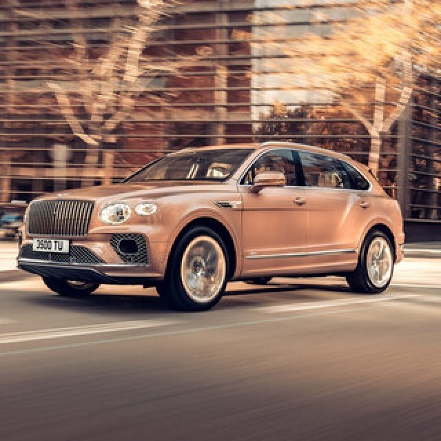 ベンテイガの最上級ロングホイールモデルが登場──キーワードは“ウェルネス”｜Bentley
