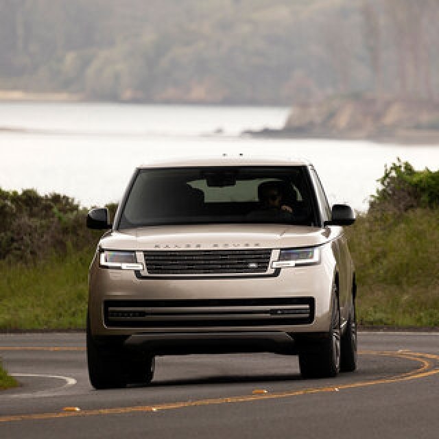 新型レンジローバーに試乗──まさに世界一ぜいたくなSUVといえる出来映え｜Land Rover