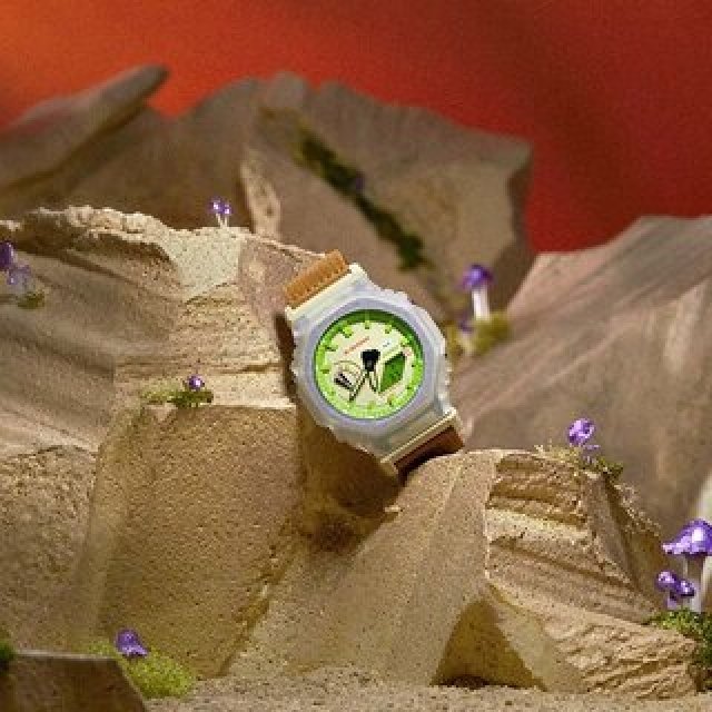 異素材を組み合わせた人気の「2100」シリーズにHUF20周年を記念したコラボレーションモデルが登場｜G-SHOCK