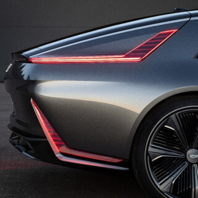 キャデラック、次世代最高級BEVセダン「セレスティック」のショーカーを世界初披露｜Cadillac