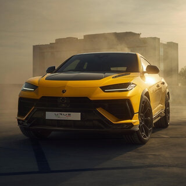 スーパーSUV「ウルス」がさらにスーパーに！──ハイパフォーマンスバージョン「ペルフォルマンテ」デビュー｜Lamborghini