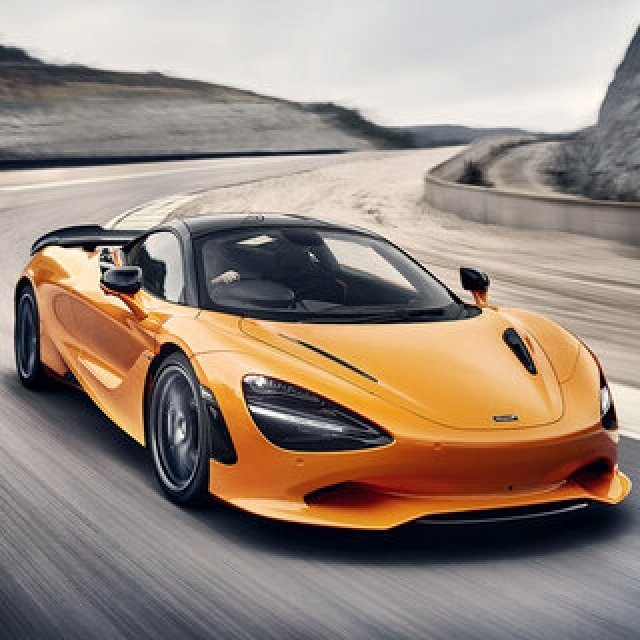 もっとも軽量かつもっともパワフル──マクラーレン 750Sがデビュー｜McLaren