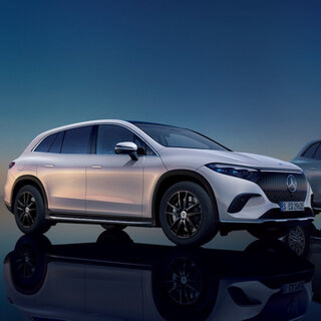 大人7人が快適に過ごせるメルセデスEQシリーズ最上級SUV「EQS SUV」が発売|Mercedes Benz