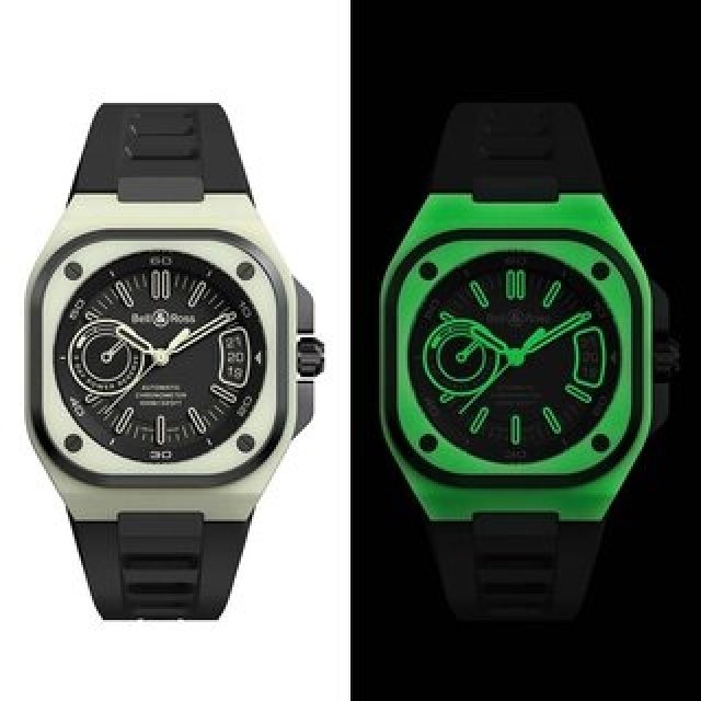 暗闇でケース全体が発光する「BR-X5 GREEN LUM」数量限定500本で登場｜Bell & Ross