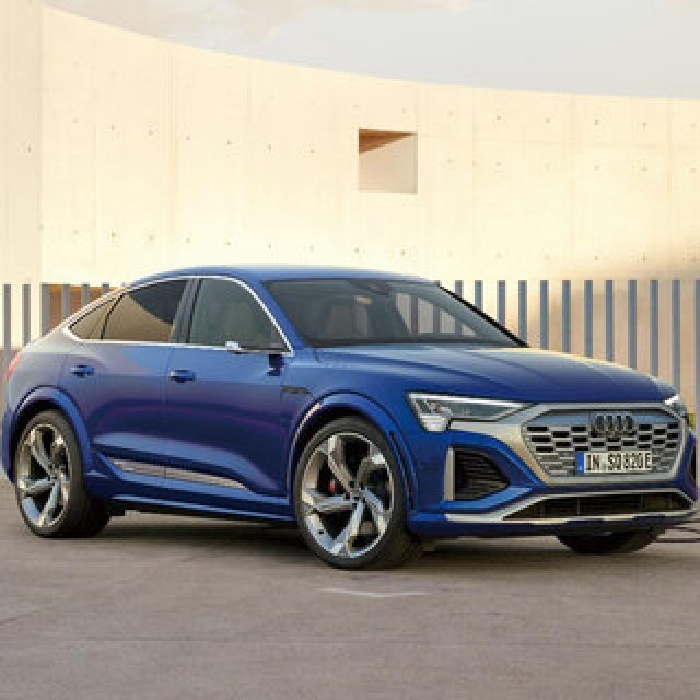 アウディのフラッグシップEV「Q8 e-tron」によりスポーティなグレード「SQ8 スポーツバック e-tron」が誕生|Audi