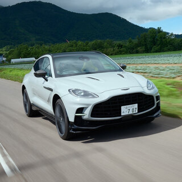 世界で最もパワフルなSUV「アストンマーティンDBX 707」に北海道で試乗|Aston Martin