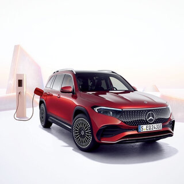 EQBがメルセデス・ベンツ最新のデザイン言語にブラッシュアップ｜Mercedes Benz