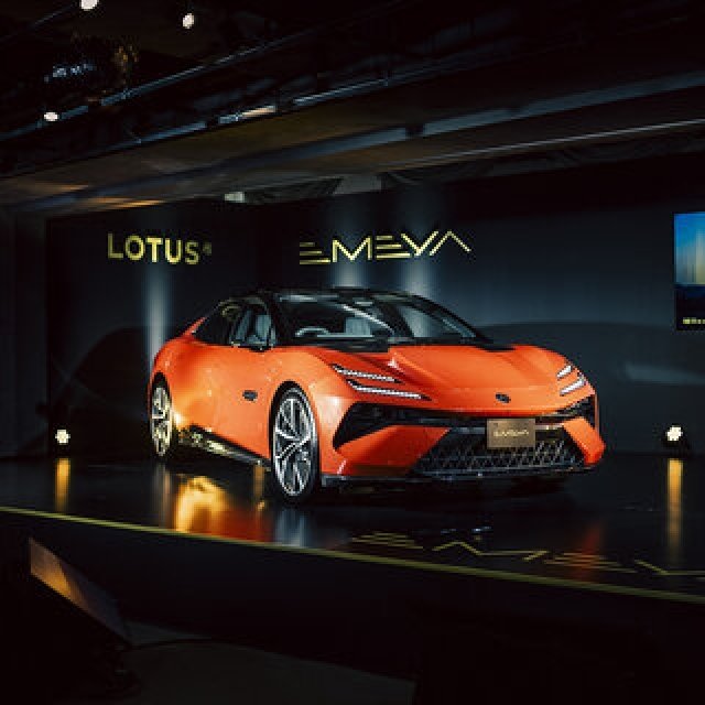ロータス初のエレクトリック・ハイパーGT「エメヤ」日本上陸|LOTUS