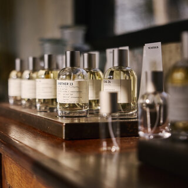 緑の中で見つける香りの記憶。 Le Labo on  Wheelsが軽井沢に停車中