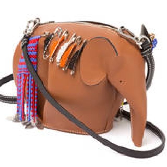 ロエベより、社会貢献できるチャリティーバッグが登場｜LOEWE