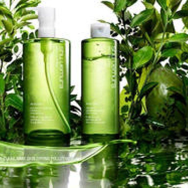 シュウ ウエムラから待望の拭き取りクレンジング登場｜shu uemura