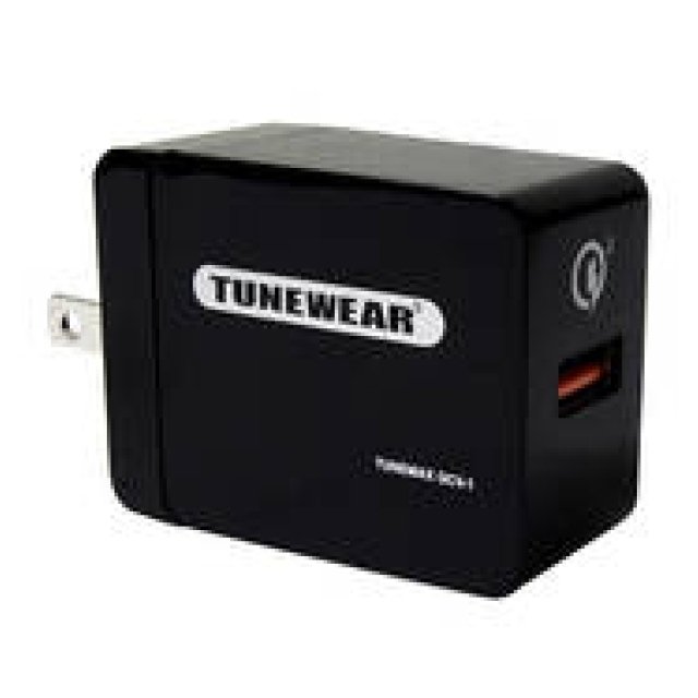 最大4倍！スマートフォンを急速充電する小型電源アダプタが発売｜TUNEWEAR