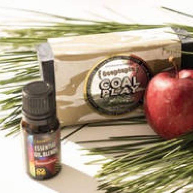 ソープトピアのエッセンシャルオイルで女性性を高め、ソープとブラシで肌磨き｜Soaptopia