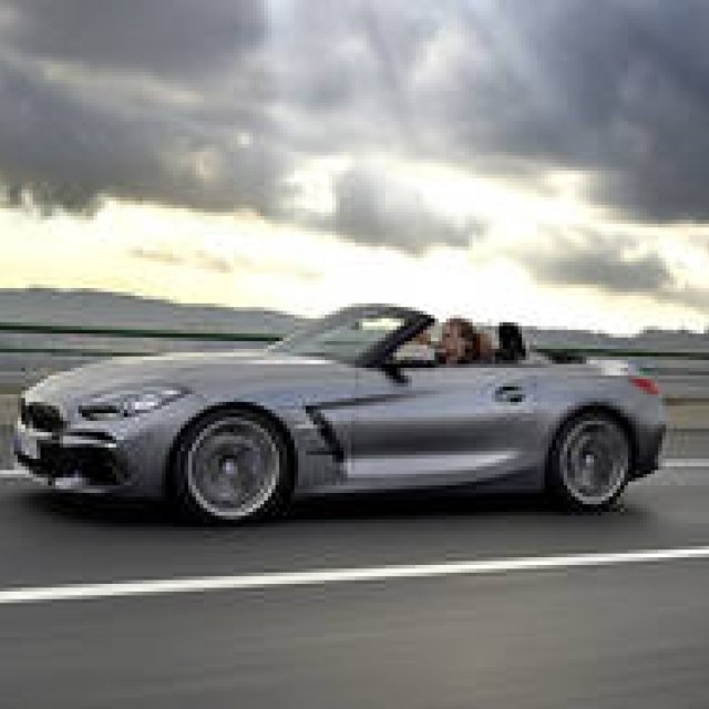 BMWの最新オープン2シーター、新型「Z4」に試乗｜BMW