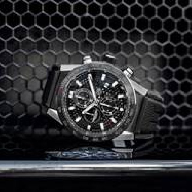タグ・ホイヤーとアストンマーティンのコラボウオッチが誕生｜TAG HEUER