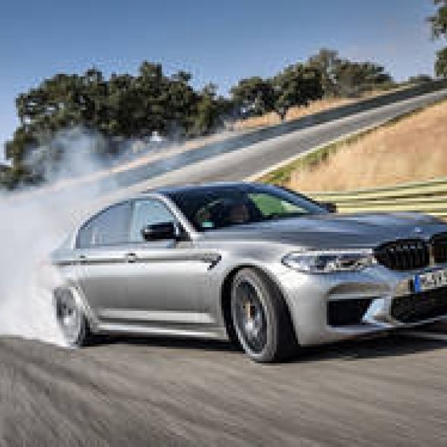 サーキット走行性能を高めたM5コンペティション誕生｜BMW