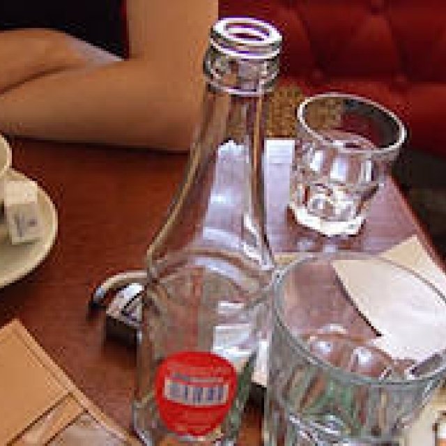 イラストレーターとパリの五月（2）＝フィンランドとハワイの話