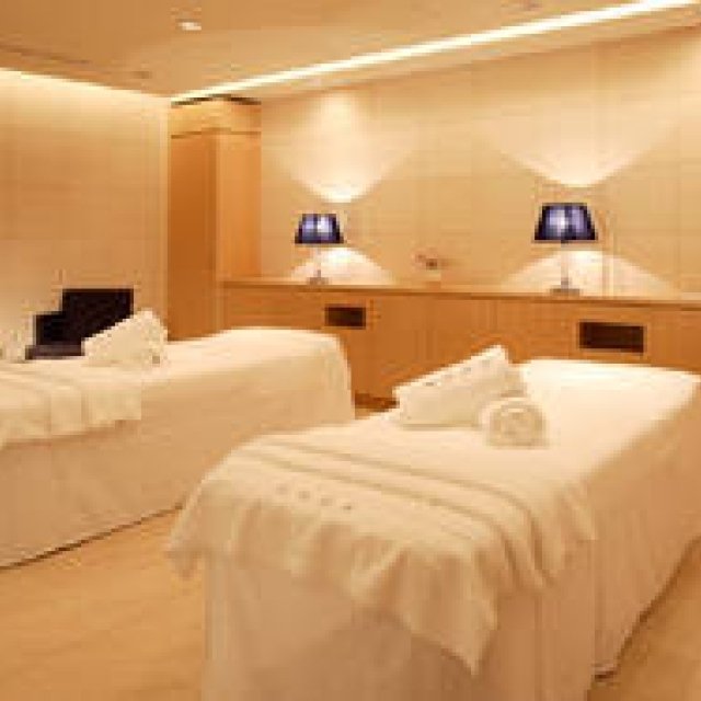 箱根と熱海の宿で、日本初のシスレー「フィトアルマティック トリートメント」を体験