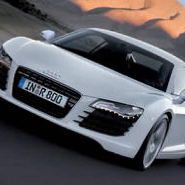 Audi R8｜レーシングカーの名を受け継ぐスポーツカー