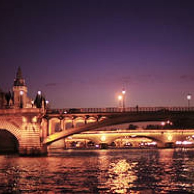 藤原美智子の「色」ものがたり第5回 10月　薄紫色の夕陽