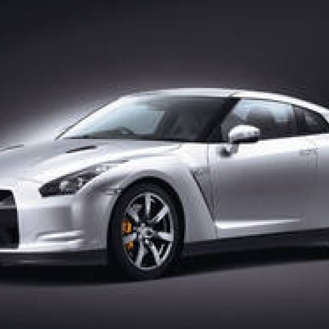 NISSAN GT-Rが一部改良