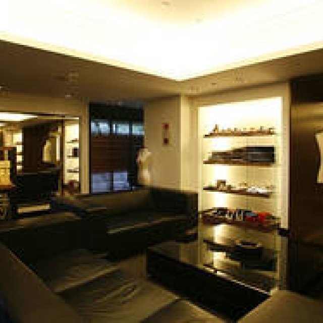 TIE YOUR TIE｜タイ・ユア・タイ｜フラッグシップショップ「タイ・ユア・タイ青山」