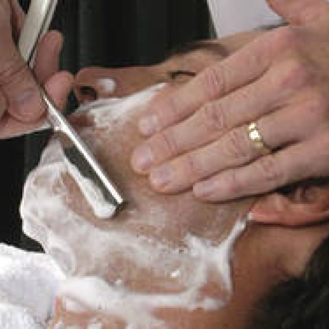 伊勢丹メンズ館で「トゥルフィット＆ヒル」のウェットシェービング・レッスン開催