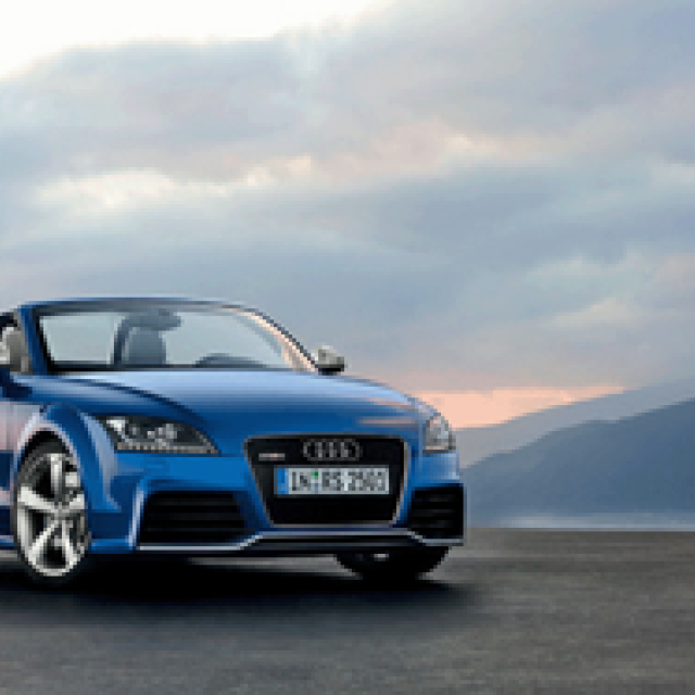 Audi｜最速の「アウディ TT RS」を発表 