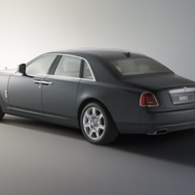 ROLLS-ROYCE GHOST｜ハイテクを満載した新世代ロールス