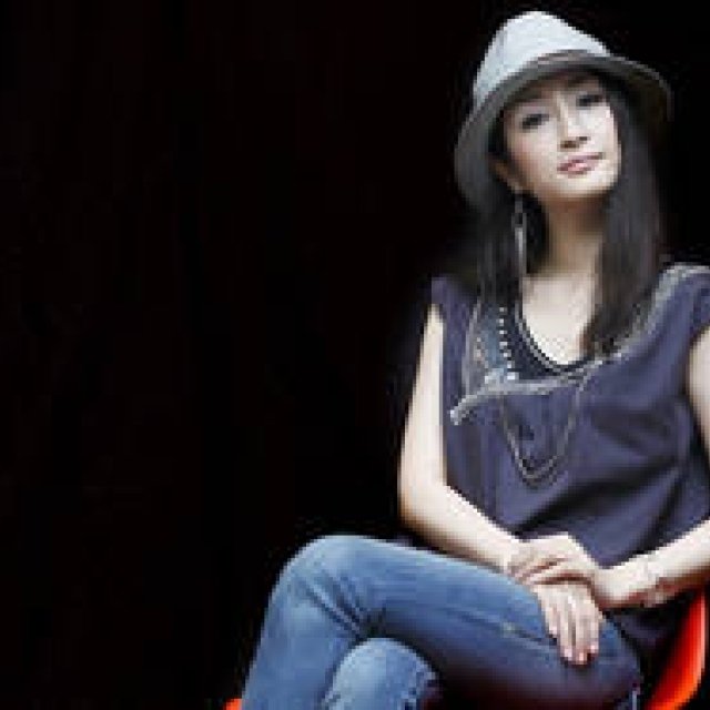 INTERVIEW｜ジャズ・ヴォーカリスト 青木カレン インタビュー（前編）