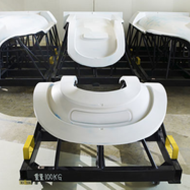 EXHIBITION│新しい宿泊のかたち「9h」（ナインアワーズ）と展覧会