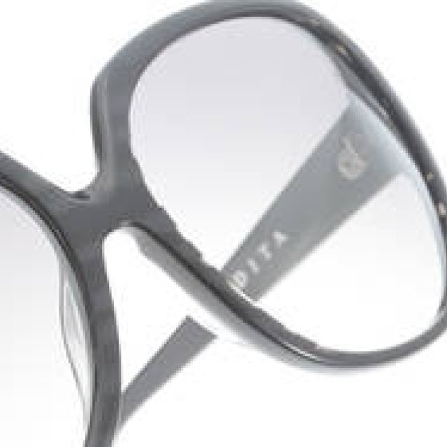 眩しい陽射しが待ち遠しくなるサングラス――DITA