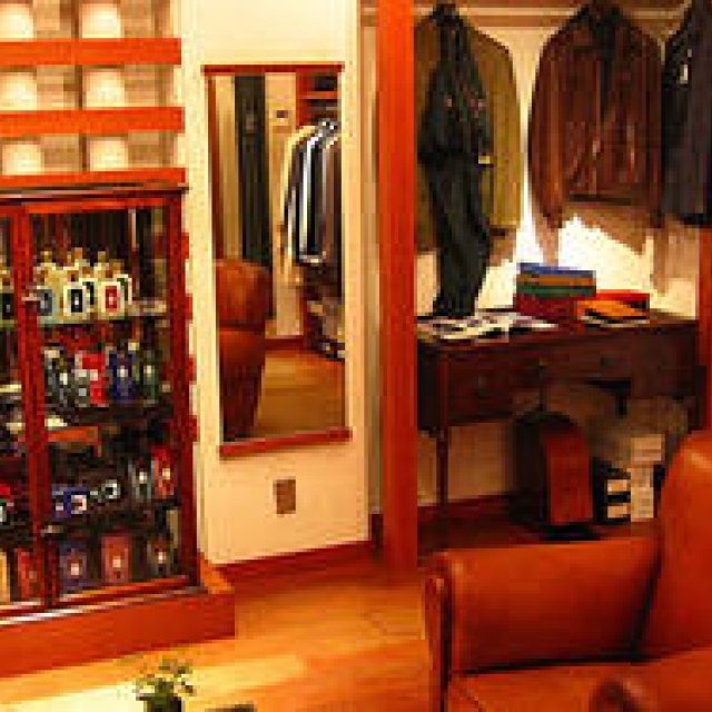 TRUEFITT&HILL│英国紳士の愛着品「トゥルフィット&ヒル」が、福岡、熊本でも買える