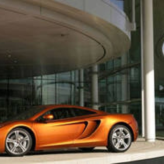 マクラーレン MP4-12C｜新世代のロードゴーイングF1