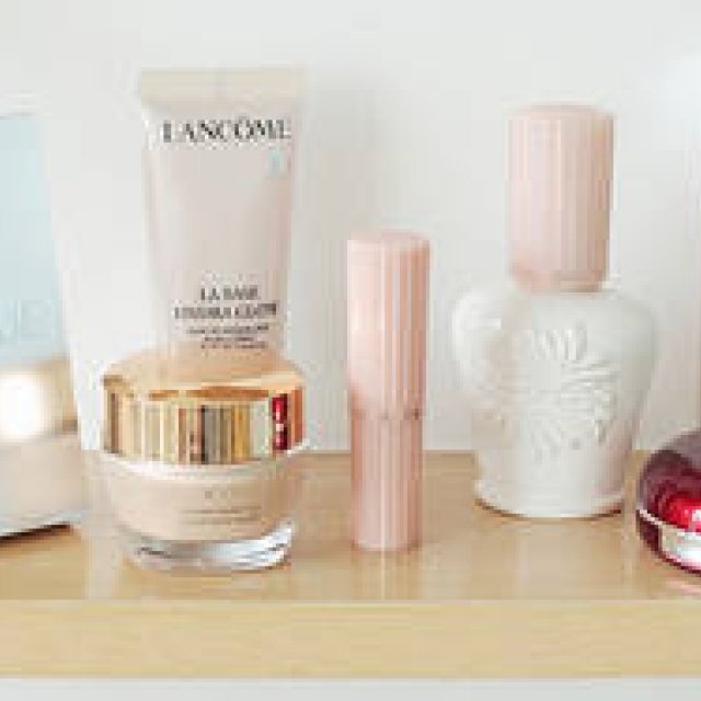 小林ひろ美｜2009年秋冬ビューティトレンド（1）「ファンデーション編」