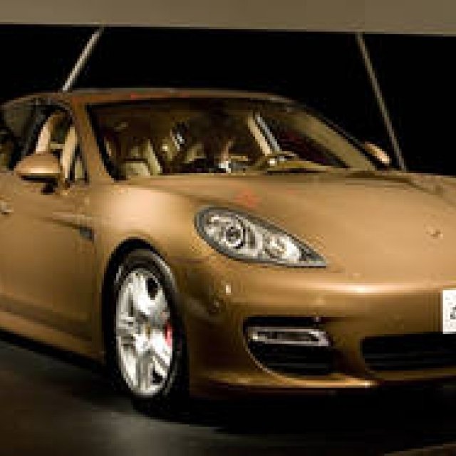 PORSCHE PANAMERA｜ポルシェ第4のモデルが日本上陸
