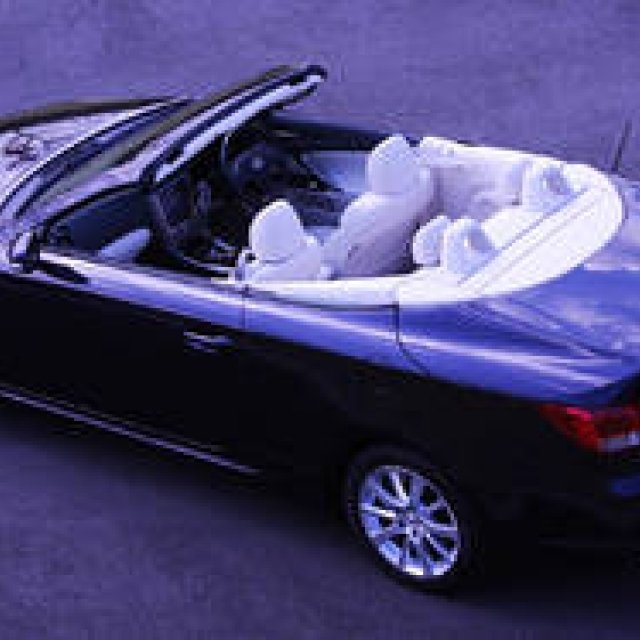 レクサス IS250C｜美しいたたずまいのオープン