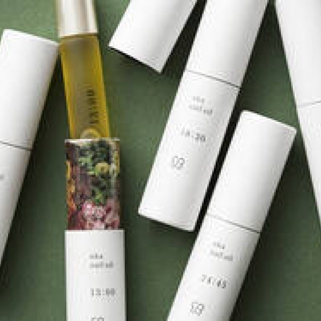 uka｜香る5本の爪用オイル「uka ネイルオイル」動画公開